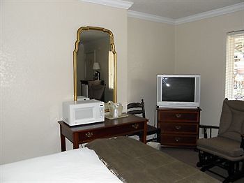 Smokyland Motel - Gatlinburg Bagian luar foto