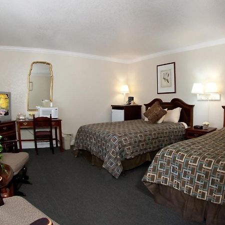 Smokyland Motel - Gatlinburg Bagian luar foto